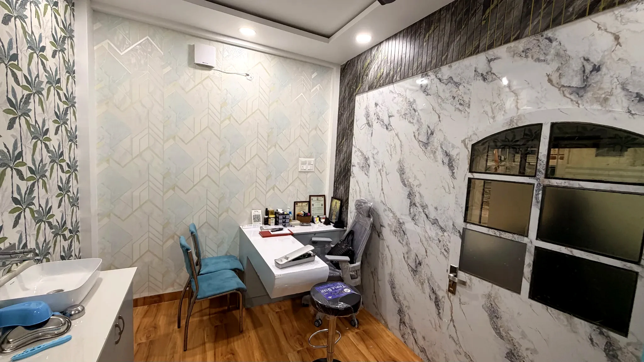 Doctor consultation desk